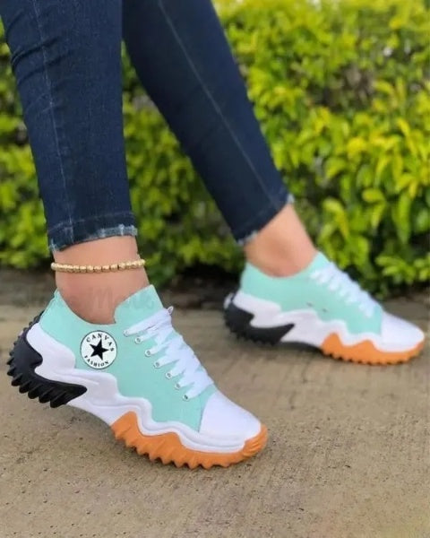 MW | Muffin Schnürsneaker mit Ösen und kontrastierenden Einsätzen