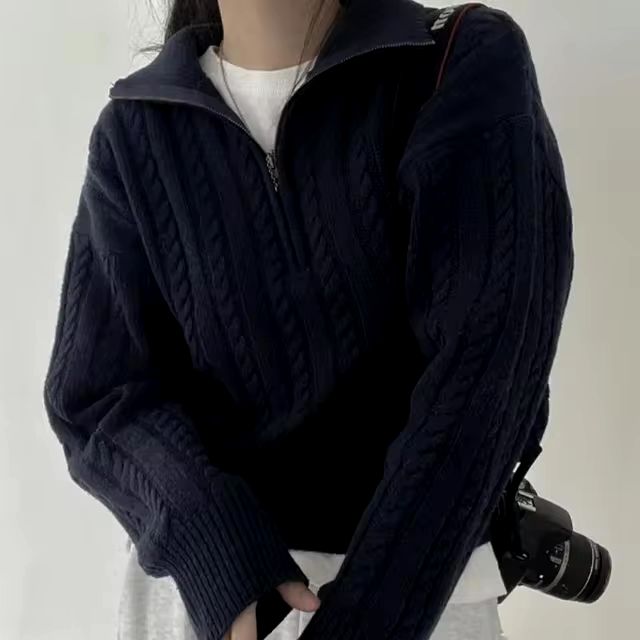 Klassisch designter Pullover