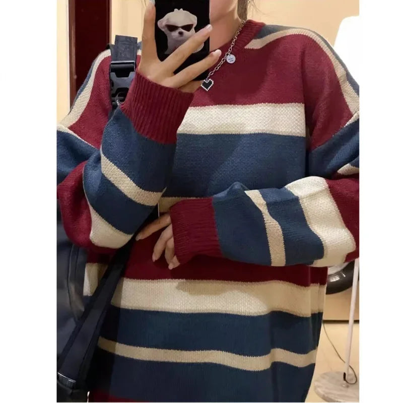 Anmutig gestaltete Pullover