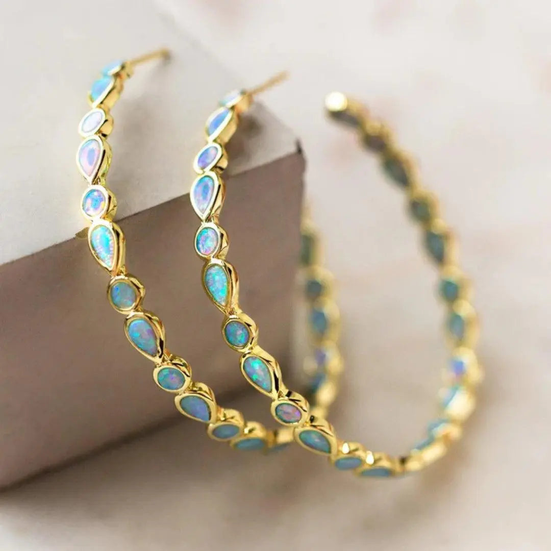 Klassische Gold Ohrring mit zeitloser Eleganz