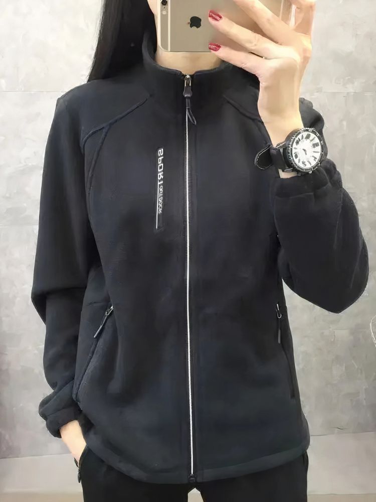 Anmutig gestaltete Jacke