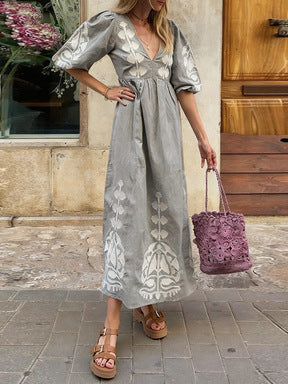 MW | Maxikleid mit geblümtem V-Ausschnitt