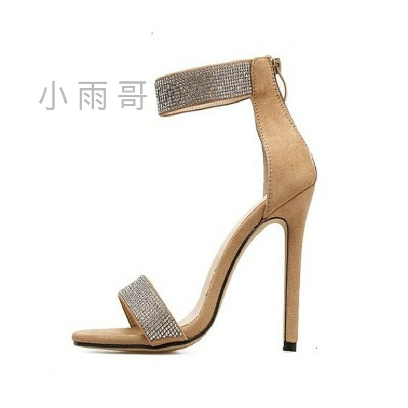 Anmutige Orthopädische Sandalen für modernen Look