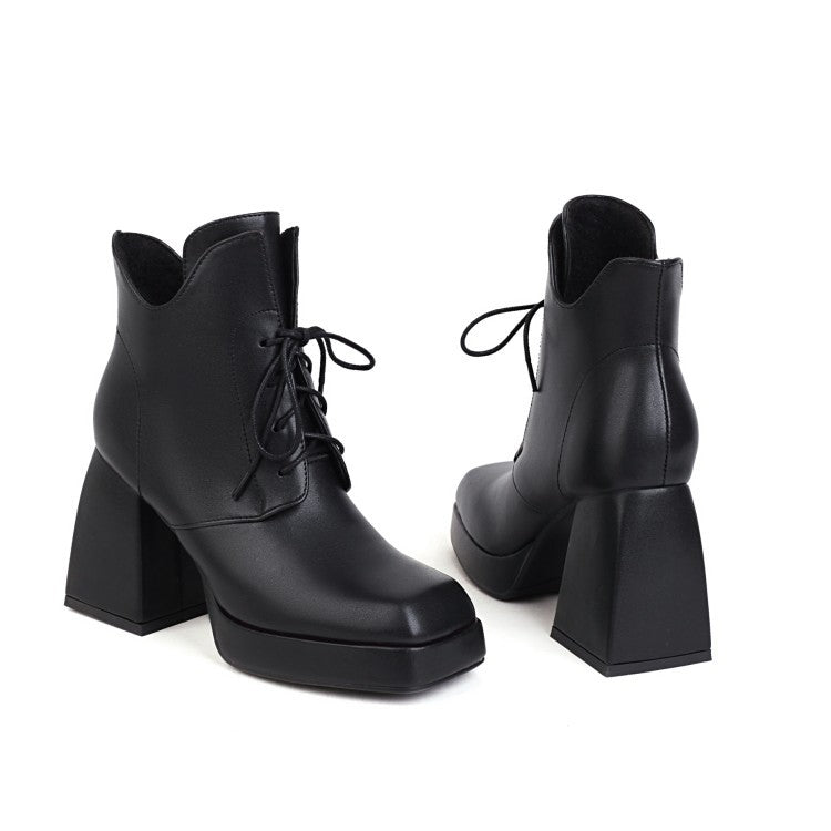 Klassische Orthopädische Stiefel mit zeitlosem Stil