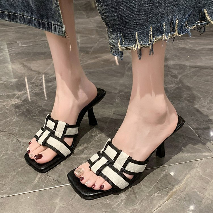 Schicke Orthopädische Sandalen mit einzigartigem Design