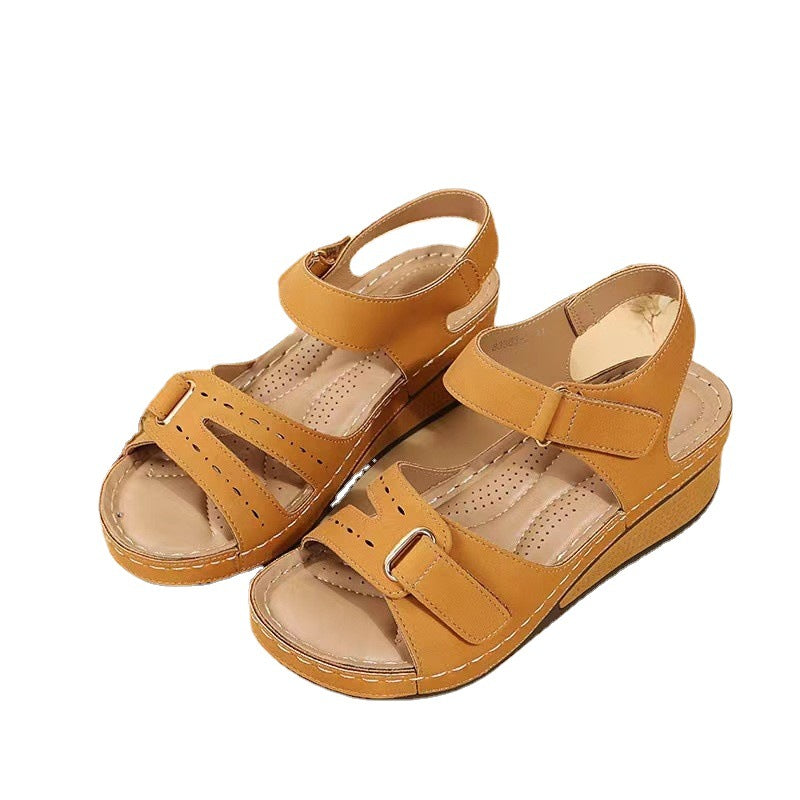 Anmutige Orthopädische Sandalen für modernen Look