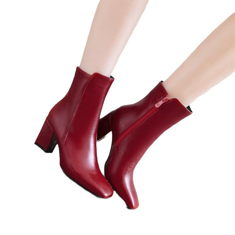 Klassische orthopädische Stiefel im zeitlosen Stil