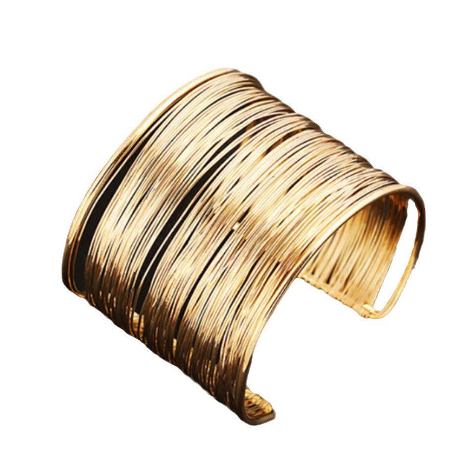 Schöne Armband mit einzigartigem Stil