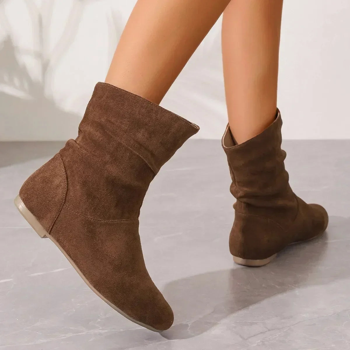 Bequeme und modische orthopädische Stiefel