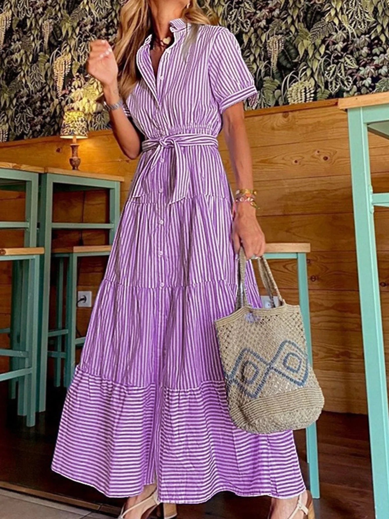 Schlank und modern Kleid