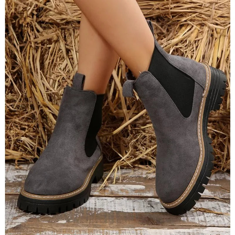 Elegante und stützende orthopädische Stiefel