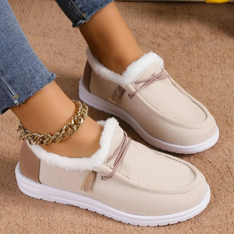 Modische und stützende orthopädische Stiefel