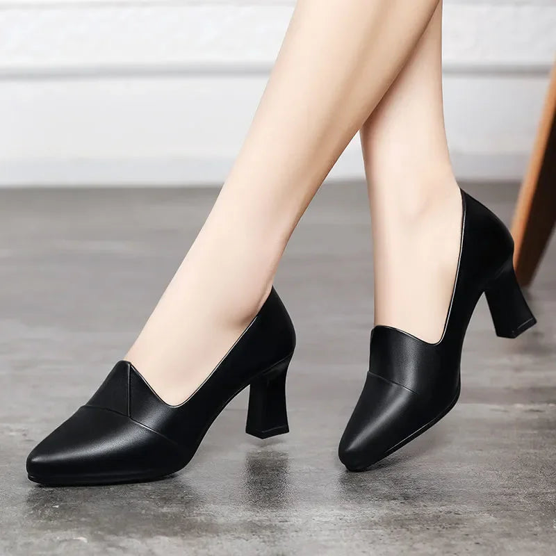 Vielseitige und stützende orthopädische Schuhe