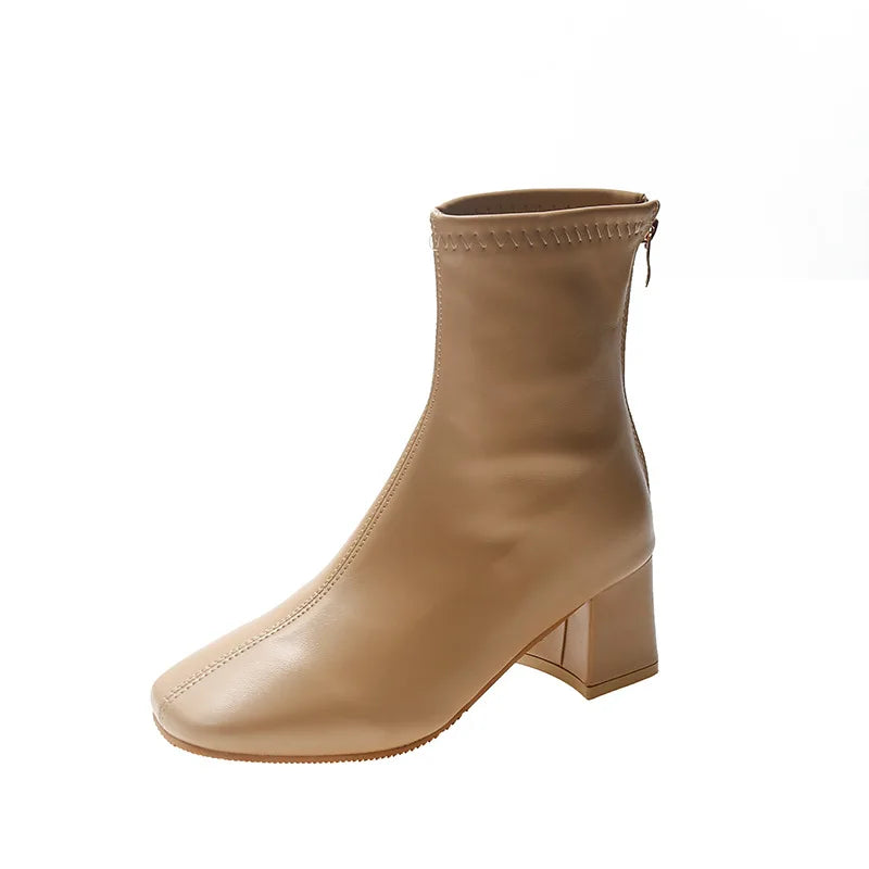 Stützende und stilvolle orthopädische Absätze