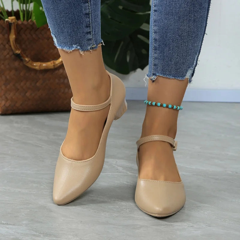 Modische und stützende orthopädische Schuhe