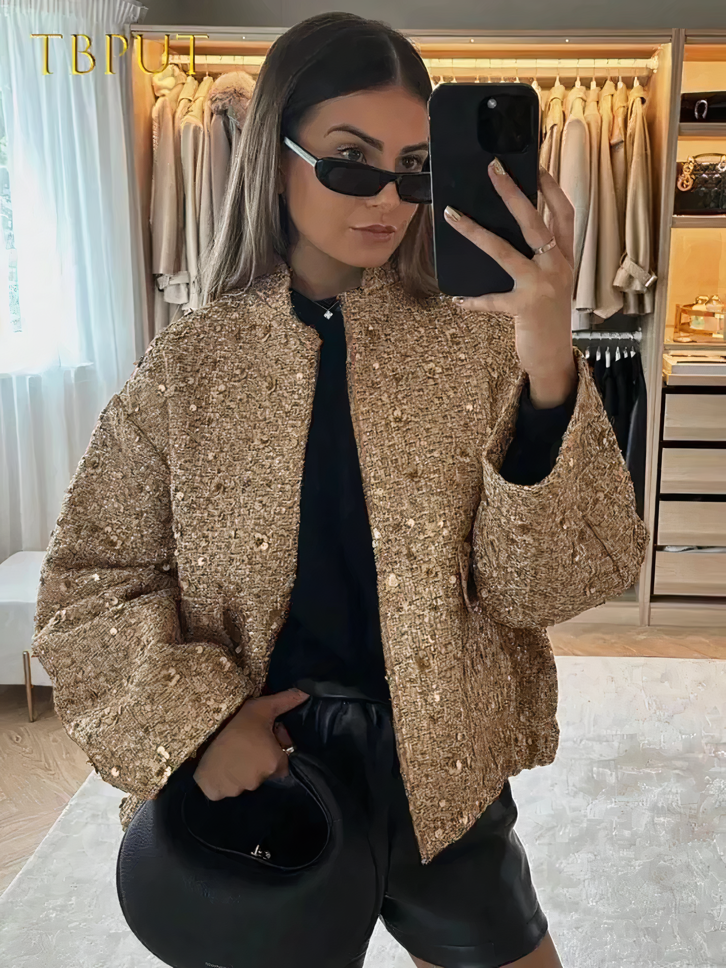 Klassisch gestaltete Jacke