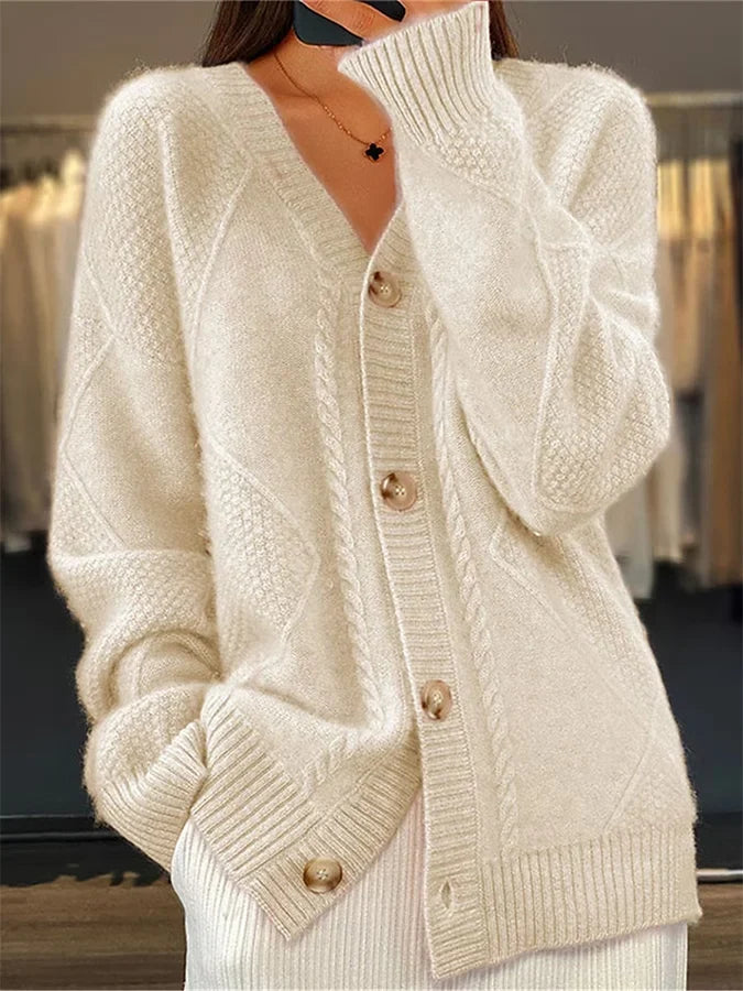 Kaschmirmix-Strickjacke mit zartem Zopfbesatz und Knopfleiste