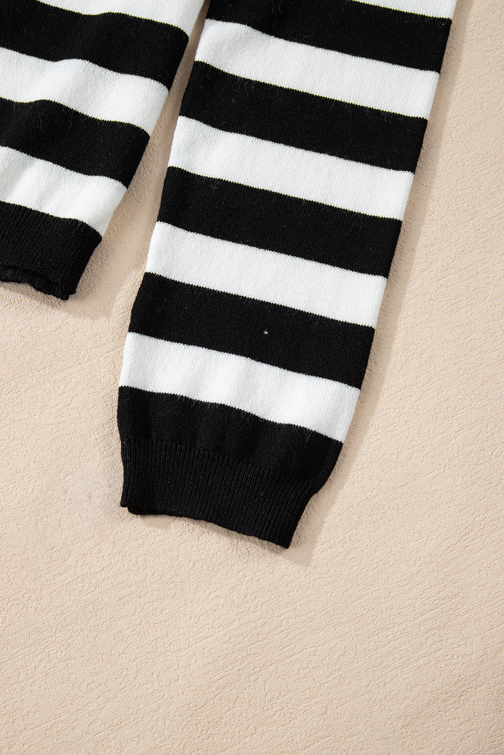 Anmutig gestaltete Pullover