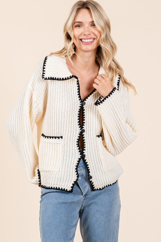 Wunderschön gefertigte Strickjacke