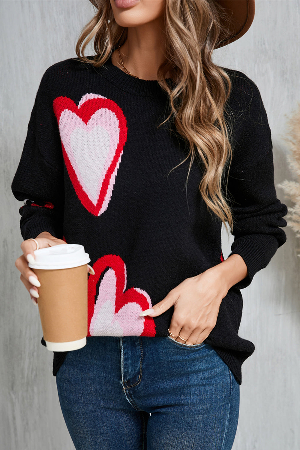 Anmutig gestaltete Pullover