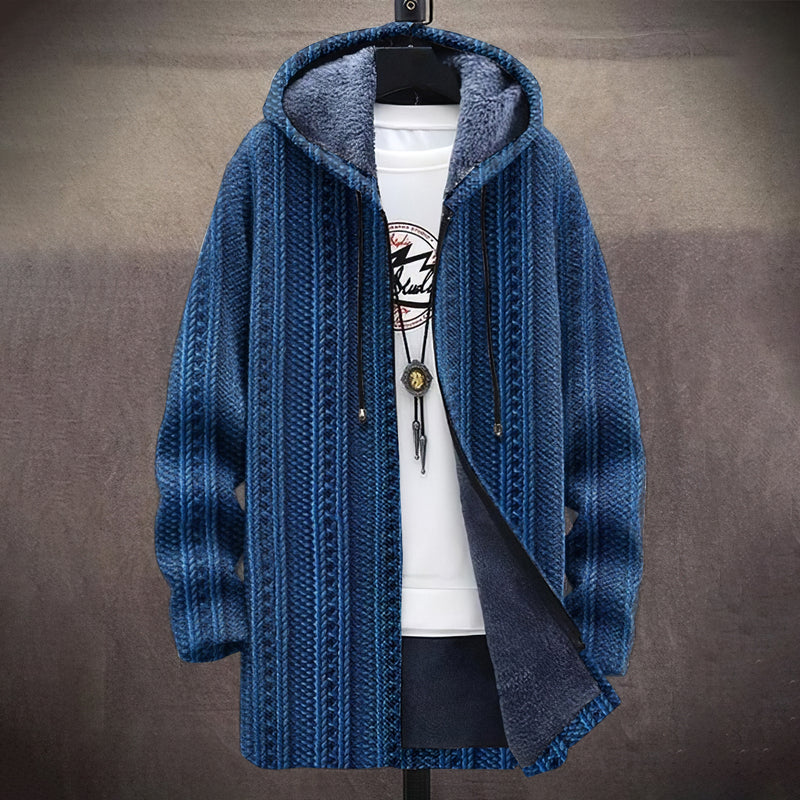 Klassisch gestaltete Strickjacke