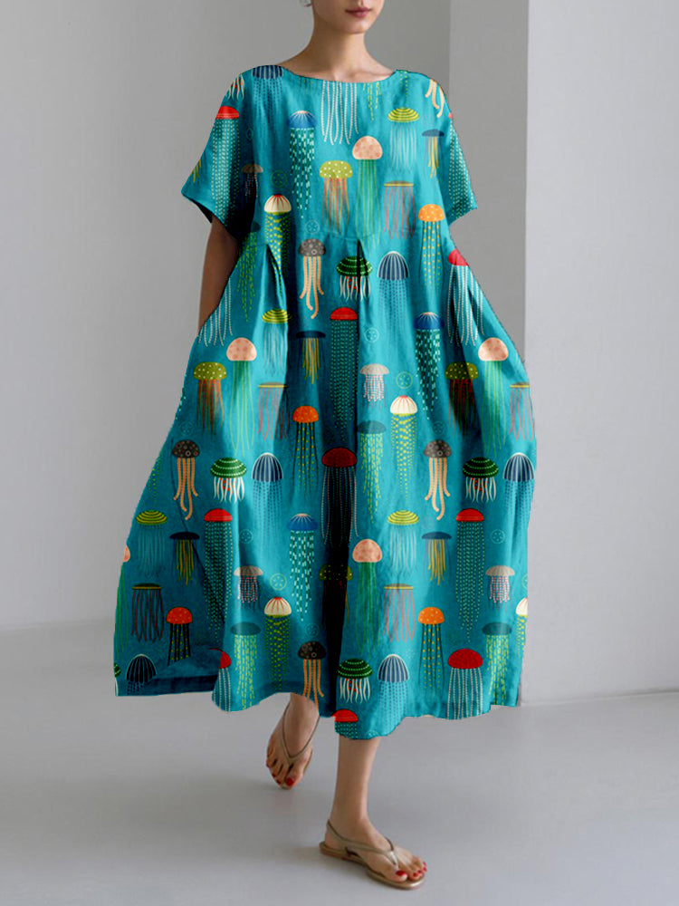 Klassisch gestaltete Kleid