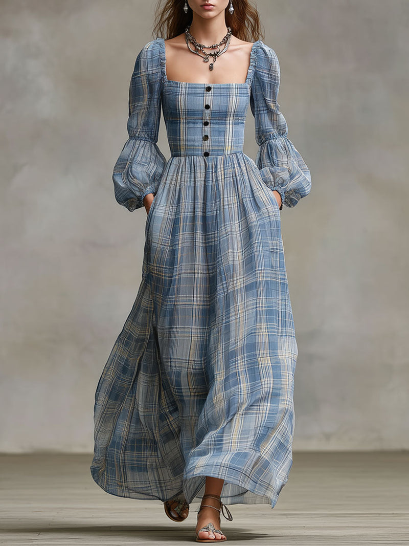 Klassisch gestaltete Kleid