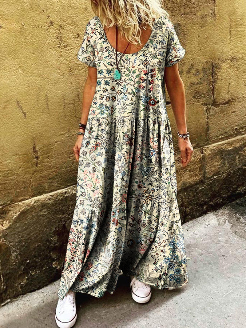 Klassisch gestaltete Kleid