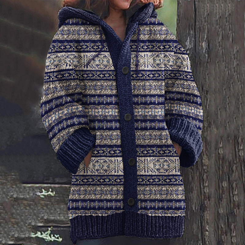 Wunderschön gefertigte Strickjacke