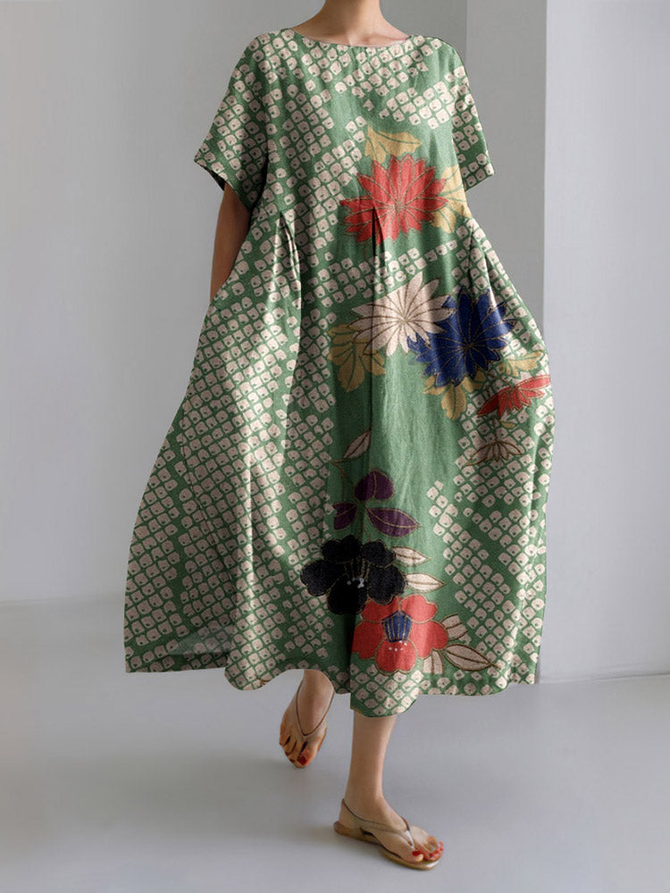 Klassisch gestaltete Kleid