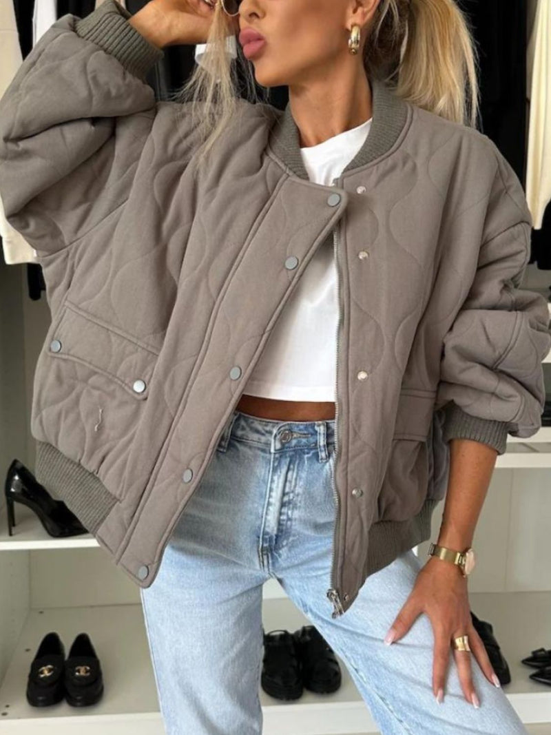 Klassisch gestaltete Jacke