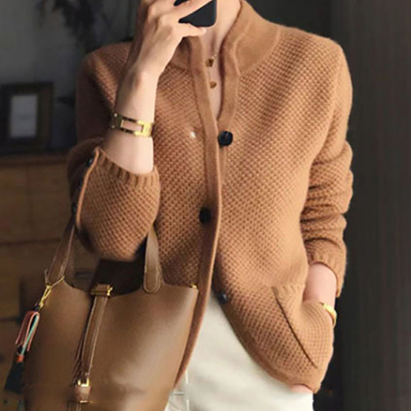 Klassische Vintage Strickjacke