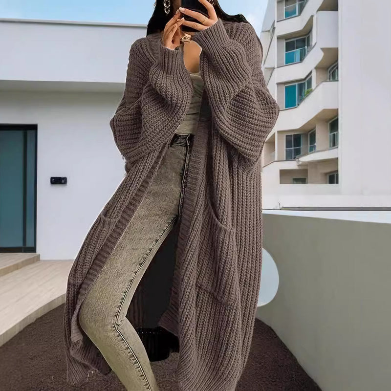 Anmutig gestaltete Strickjacke
