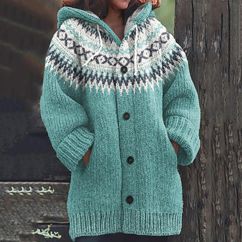 Klassisch gestaltete Strickjacke