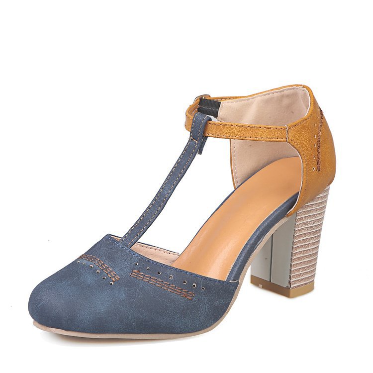 Klassische Orthopädische Schuhe mit zeitlosem Stil