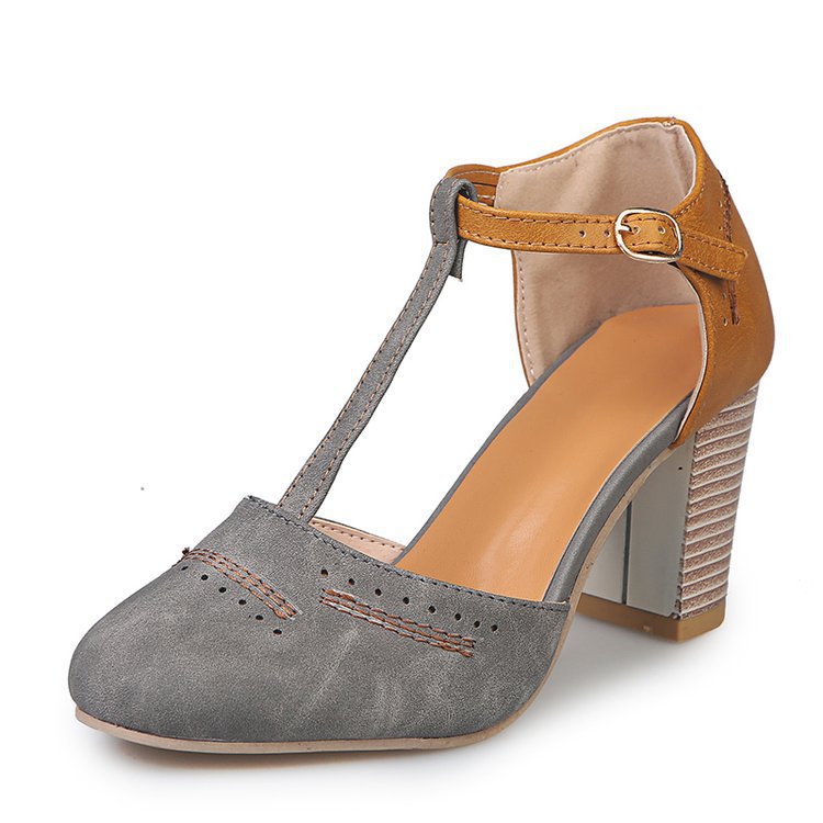 Klassische Orthopädische Schuhe mit zeitlosem Stil