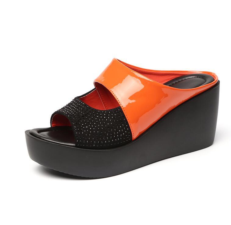 Klassische Orthopädische Sandalen mit zeitlosem Stil