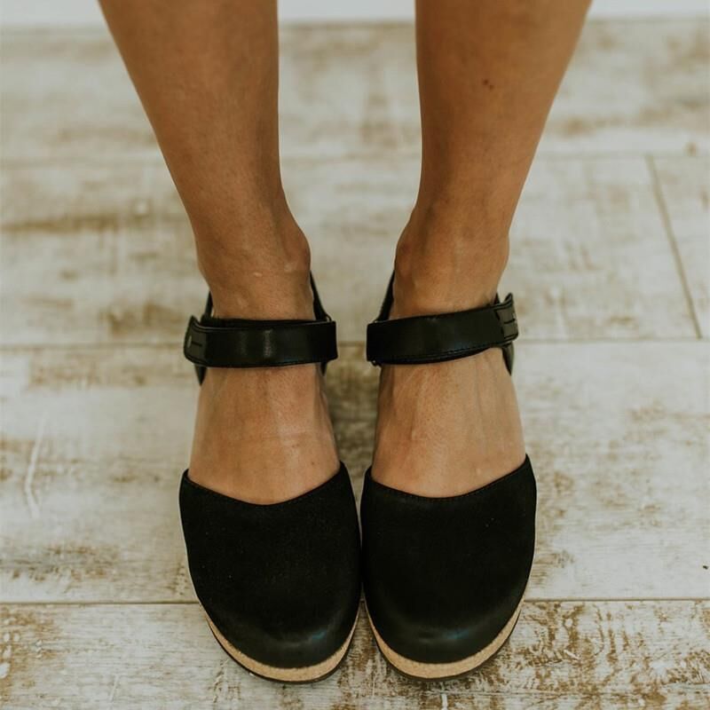 Anmutige Orthopädische Sandalen für modernen Look
