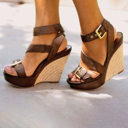 Anmutige Orthopädische Sandalen für modernen Look