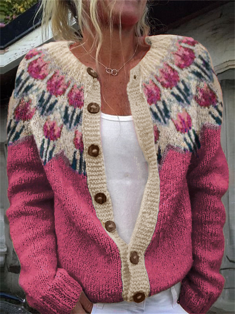 Durchdacht gestaltete Strickjacke