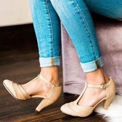 Anmutige Orthopädische Sandalen für modernen Look