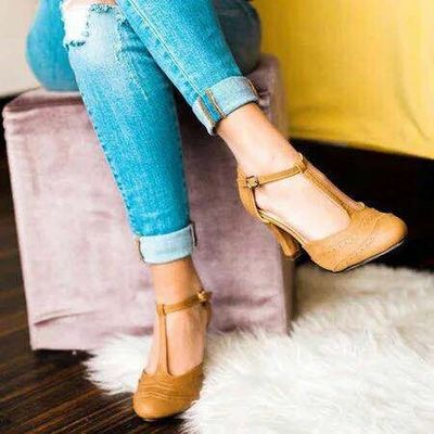 Anmutige Orthopädische Sandalen für modernen Look