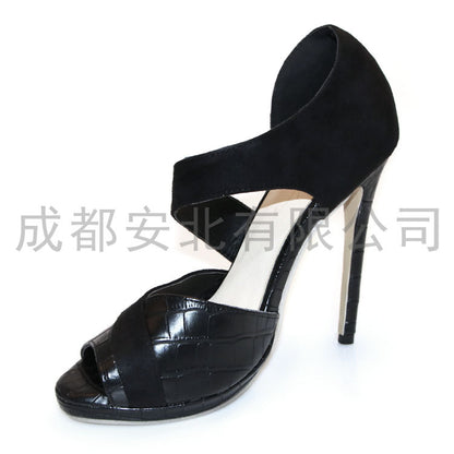 Anmutige Orthopädische Sandalen für modernen Look