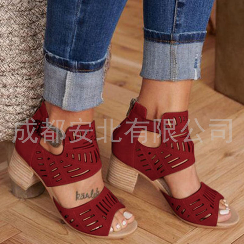 Anmutige Orthopädische Sandalen für modernen Look