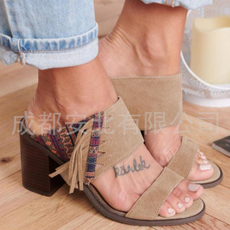 Anmutige Orthopädische Sandalen für modernen Look