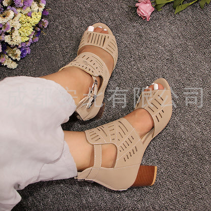Anmutige Orthopädische Sandalen für modernen Look