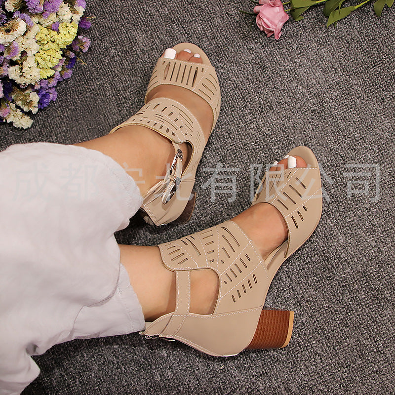 Anmutige Orthopädische Sandalen für modernen Look
