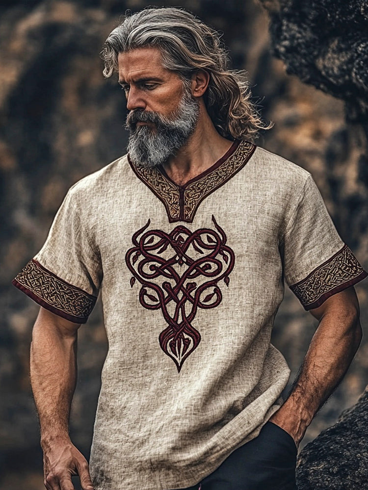 Klassisch gestaltete T-Shirt