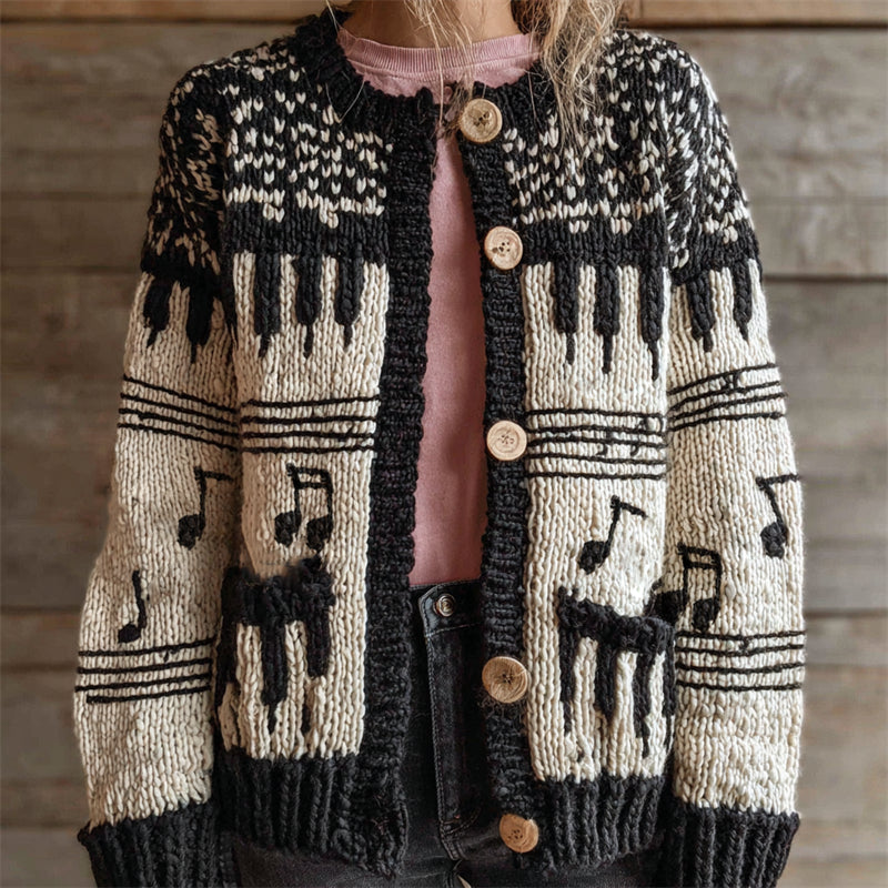 Durchdacht gestaltete Strickjacke