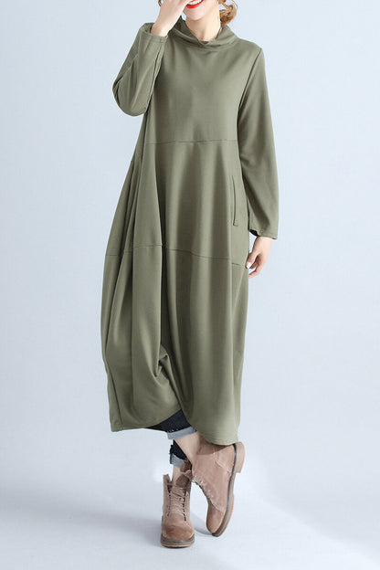Klassisch gestaltete Kleid